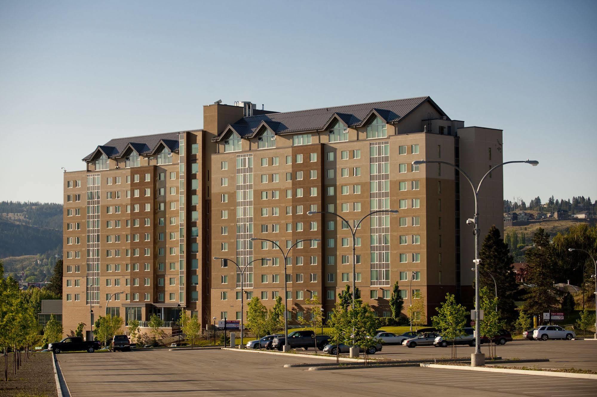 Residence & Conference Centre - Kamloops Bagian luar foto